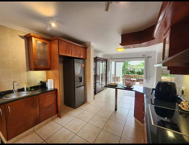 3 BEDROOM TOWNHOUSE FOR SALE IN LA LUCIA